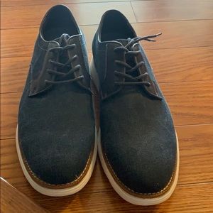 IZOD dressing shoes